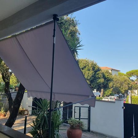 Apartamento Lecci Al Mare San Vincenzo Exterior foto