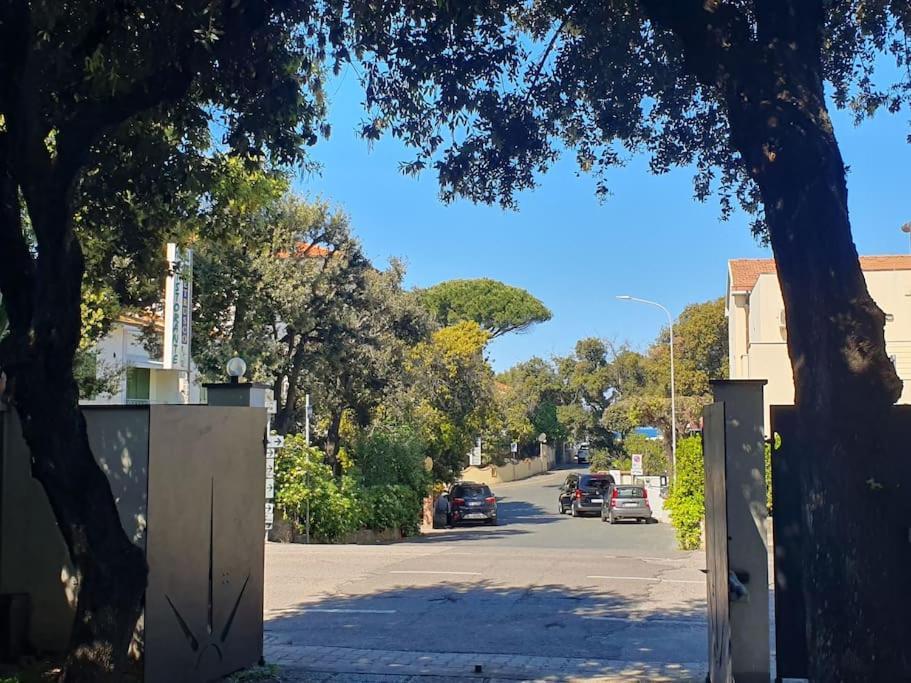 Apartamento Lecci Al Mare San Vincenzo Exterior foto